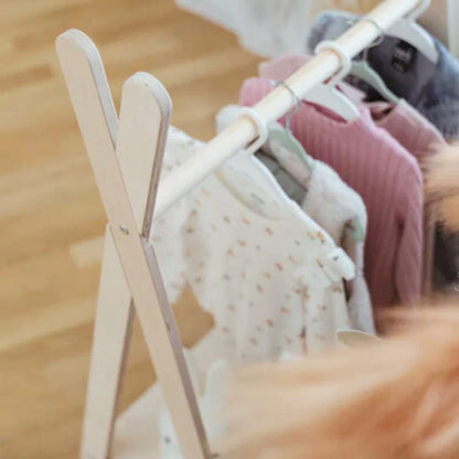 Tipi Kleiderständer | Montessori